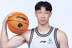 广州龙狮男篮宋昕澔：如何以一己之力扭转比赛走向？